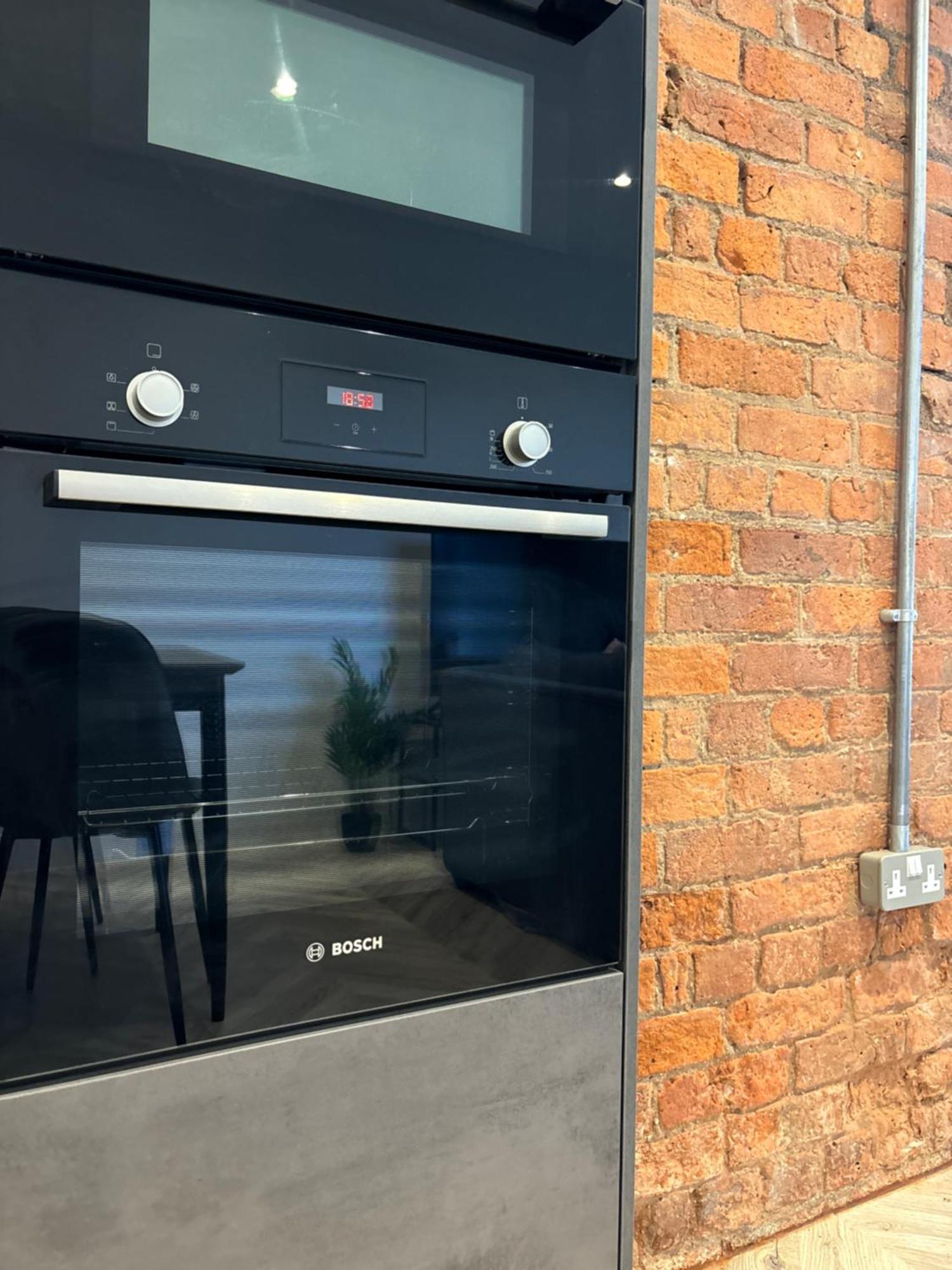Manchester Apt, Free Parking, Business, Couples & Families エクステリア 写真